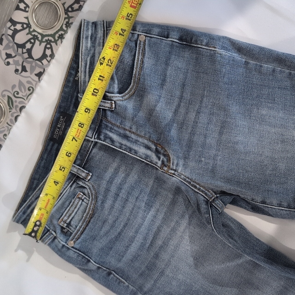 Judy Blue Medium Wash Slim Fit Jeans - Picture 8 of 8
